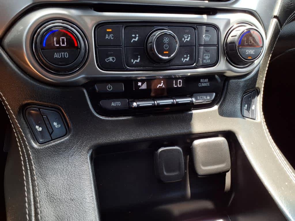 Thumbnail: 2019 Chevrolet Tahoe - 23