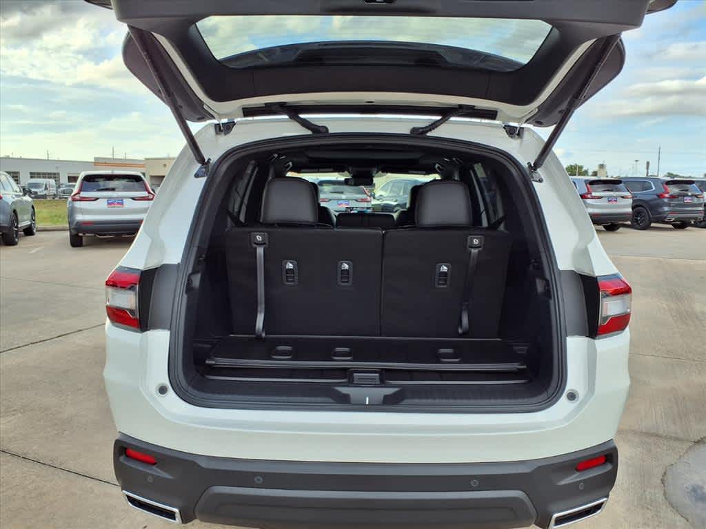 Thumbnail: 2025 Honda Pilot - 19