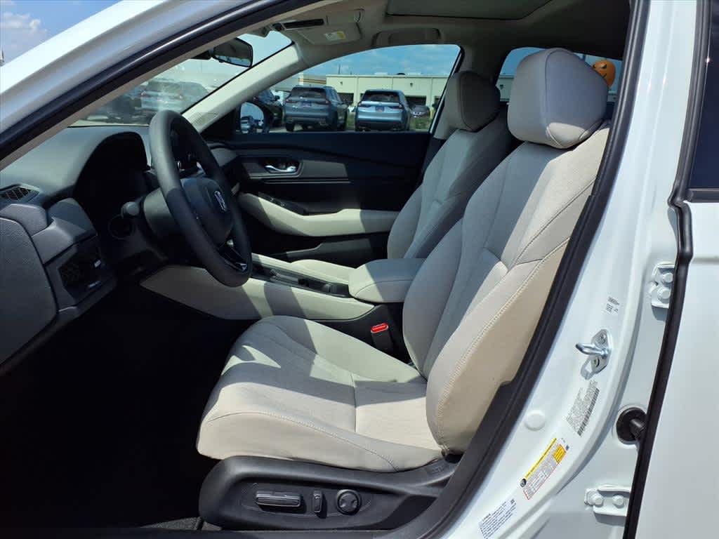 Thumbnail: 2025 Honda Accord - 11