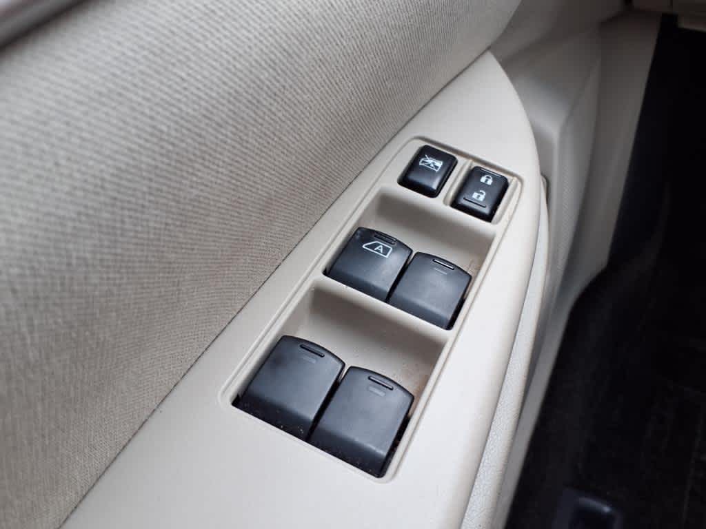 Thumbnail: 2012 Subaru Outback - 25