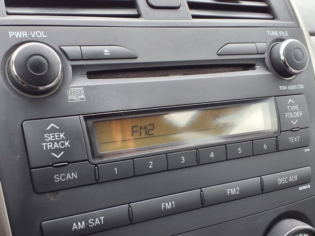 Thumbnail: 2010 Toyota Corolla - 18