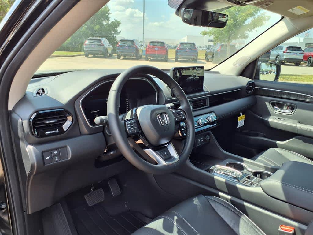 Thumbnail: 2025 Honda Pilot - 2