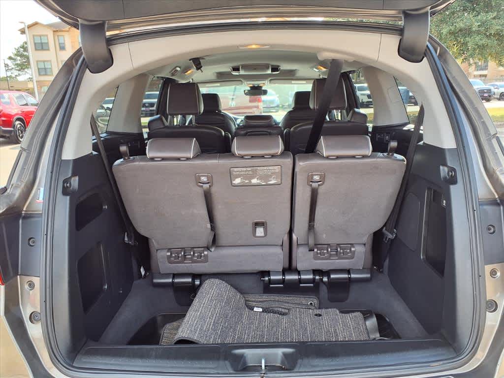 Thumbnail: 2022 Honda Odyssey - 25