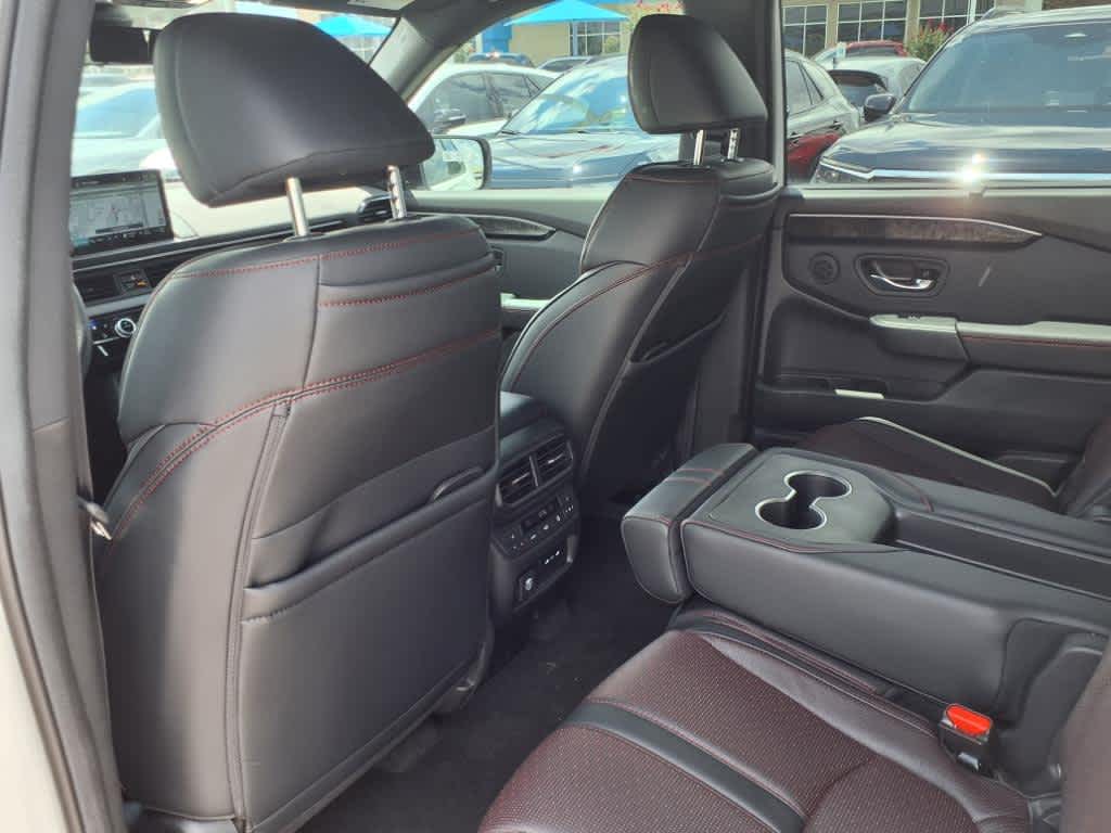 Thumbnail: 2025 Honda Pilot - 11