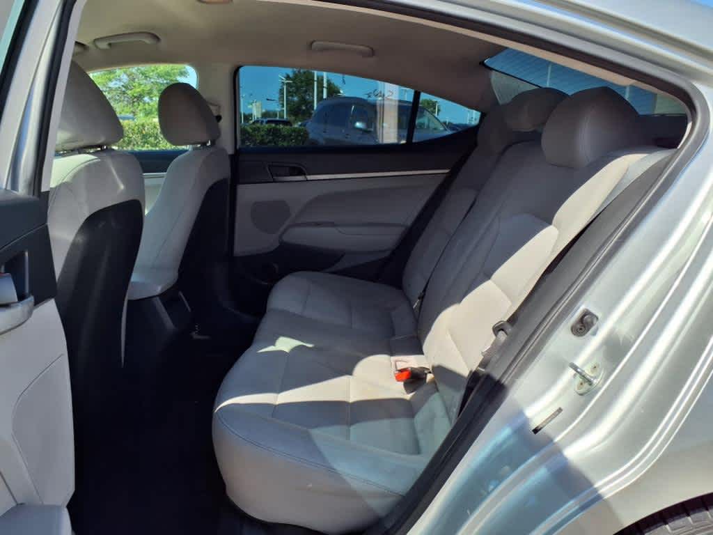Thumbnail: 2017 Hyundai Elantra - 13