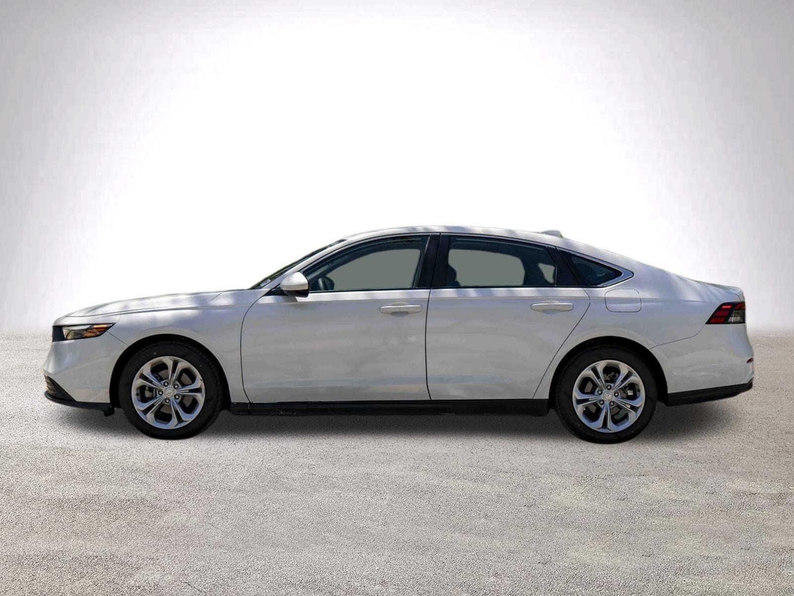 2023 Honda Accord LX photo 4