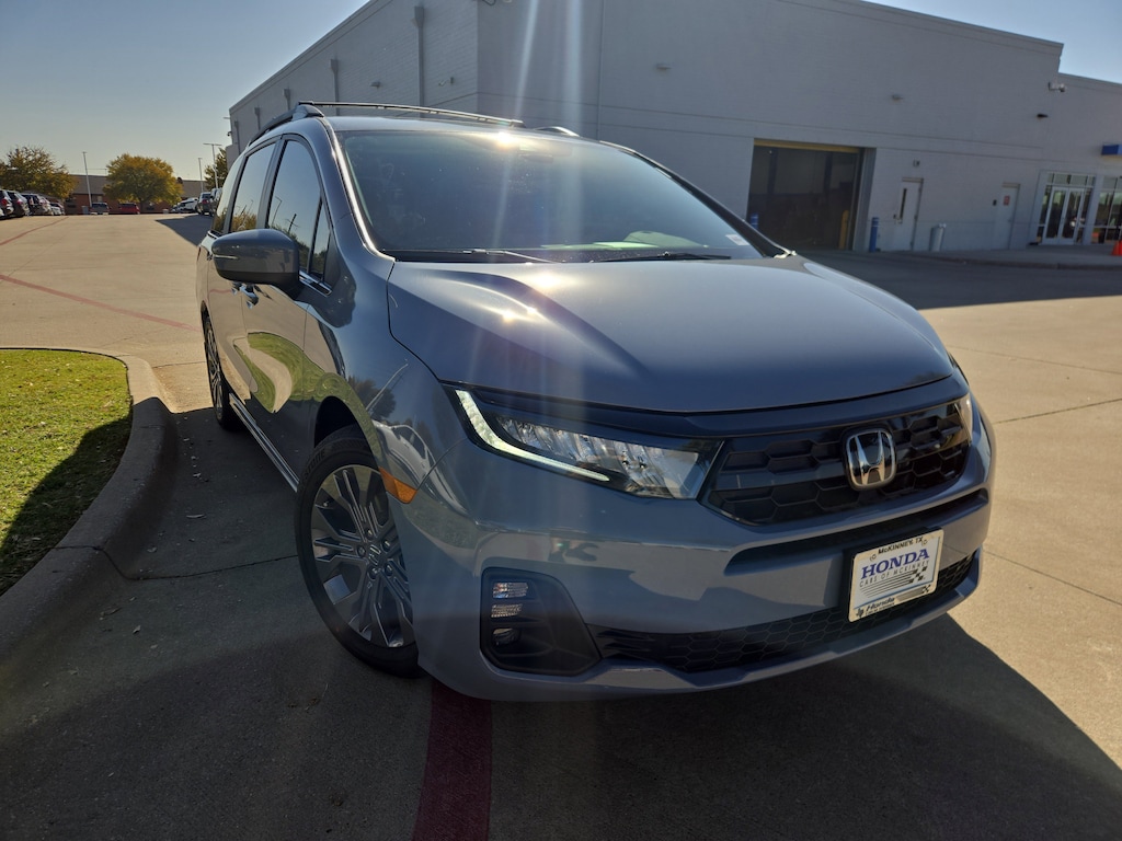 New 2026 Honda Odyssey Touring Minivan