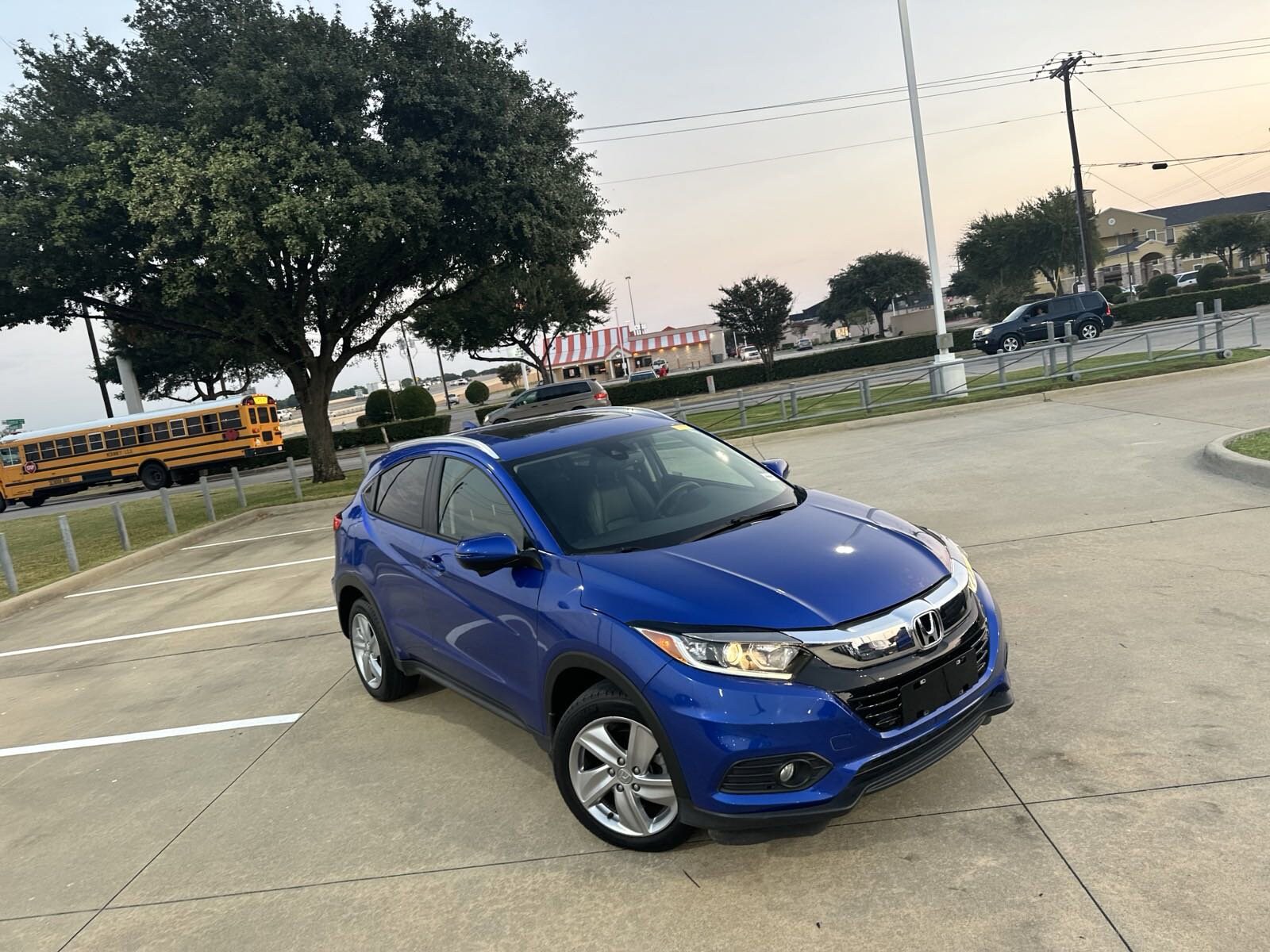 Used 2020 Honda HR-V EX-L with VIN 3CZRU6H74LM736144 for sale in Mckinney, TX