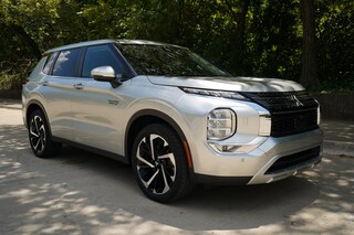 2023 Mitsubishi Outlander Phev SE SUV