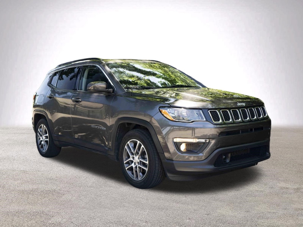 Used 2020 Jeep Compass Latitude w/Sun/Safety Pkg SUV