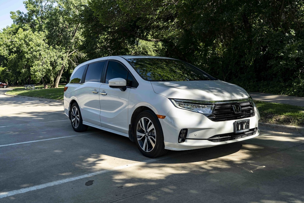 Certified 2024 Honda Odyssey Touring Minivan