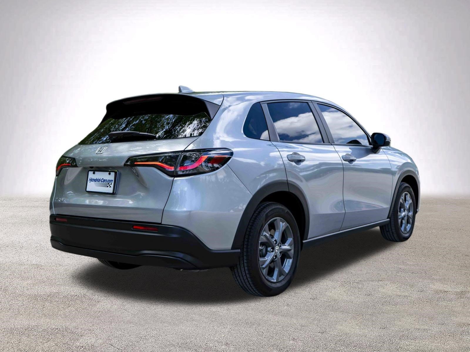 2026 Honda HR-V LX photo 3