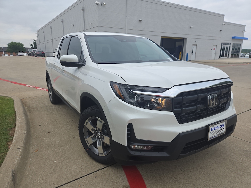 New 2026 Honda Ridgeline RTL Pickup