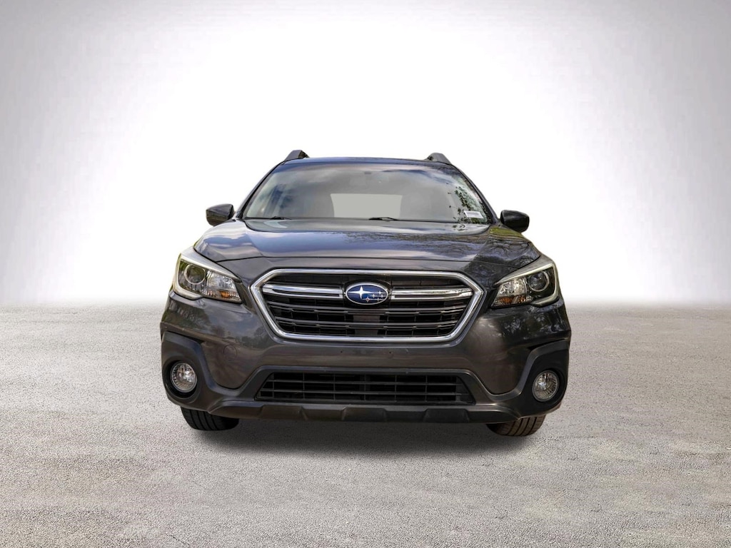 Used 2018 Subaru Outback Premium SUV
