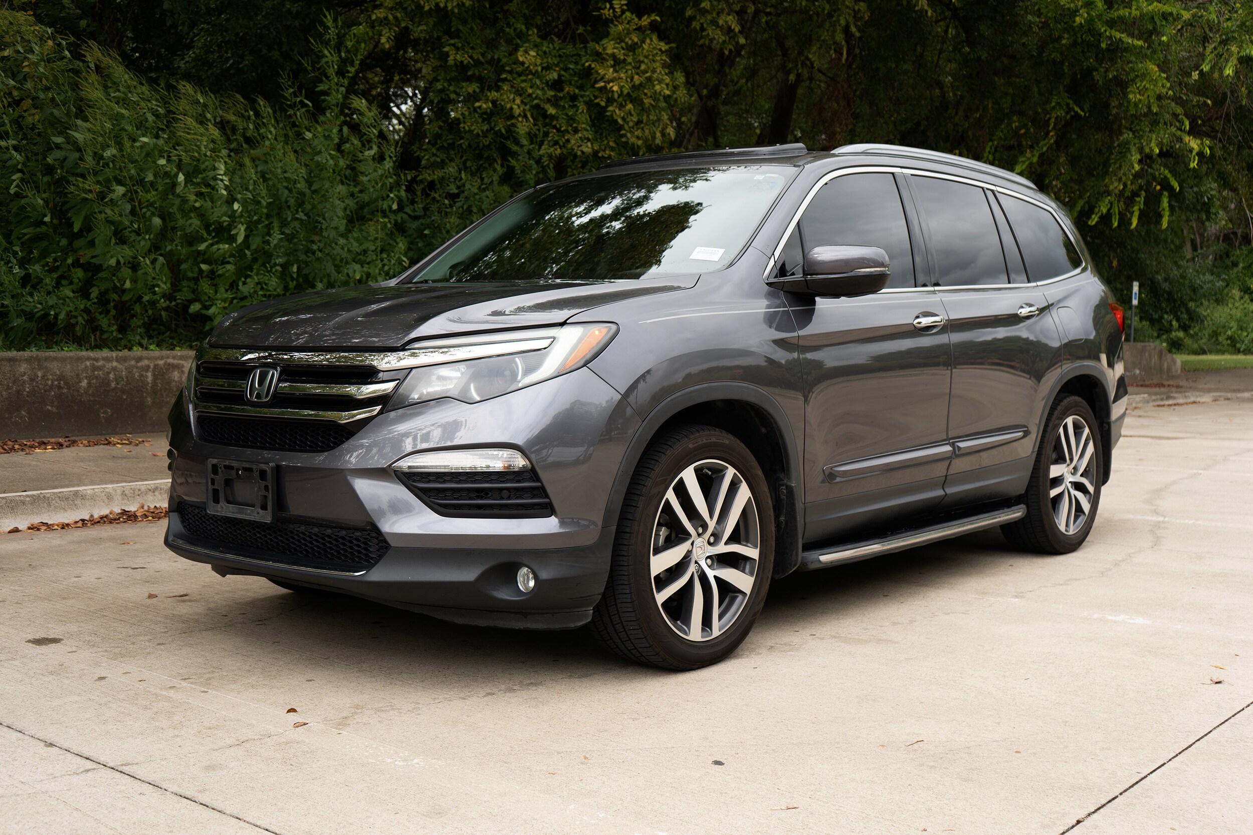 2017 Honda Pilot Touring photo 3