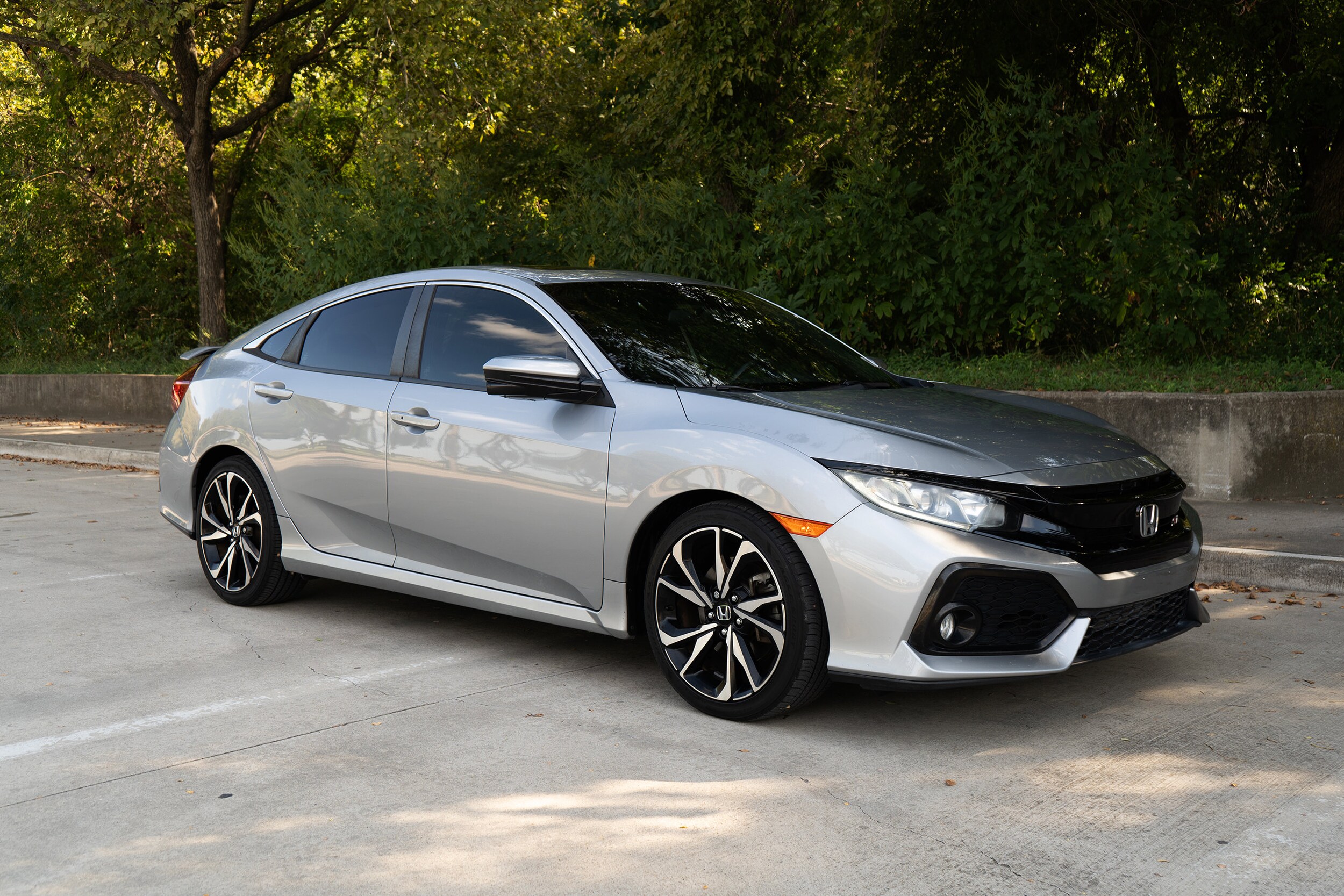 2019 Honda Civic Si photo 2
