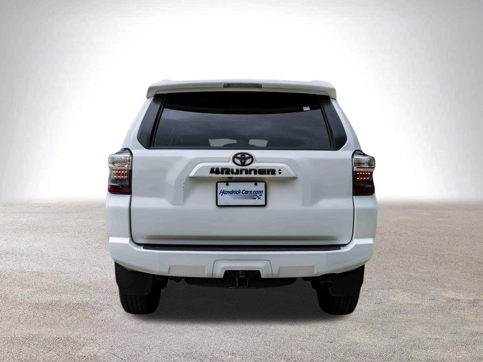 2023 Toyota 4Runner SR5 photo 6