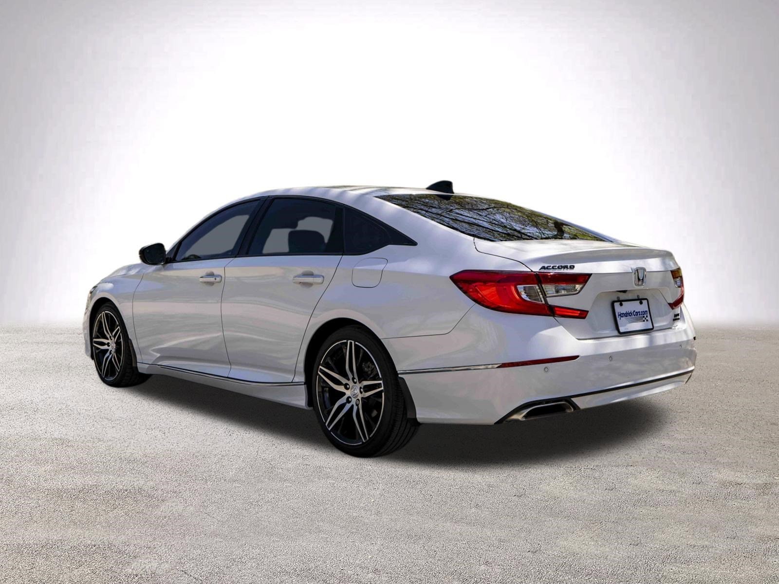 2021 Honda Accord Touring photo 5