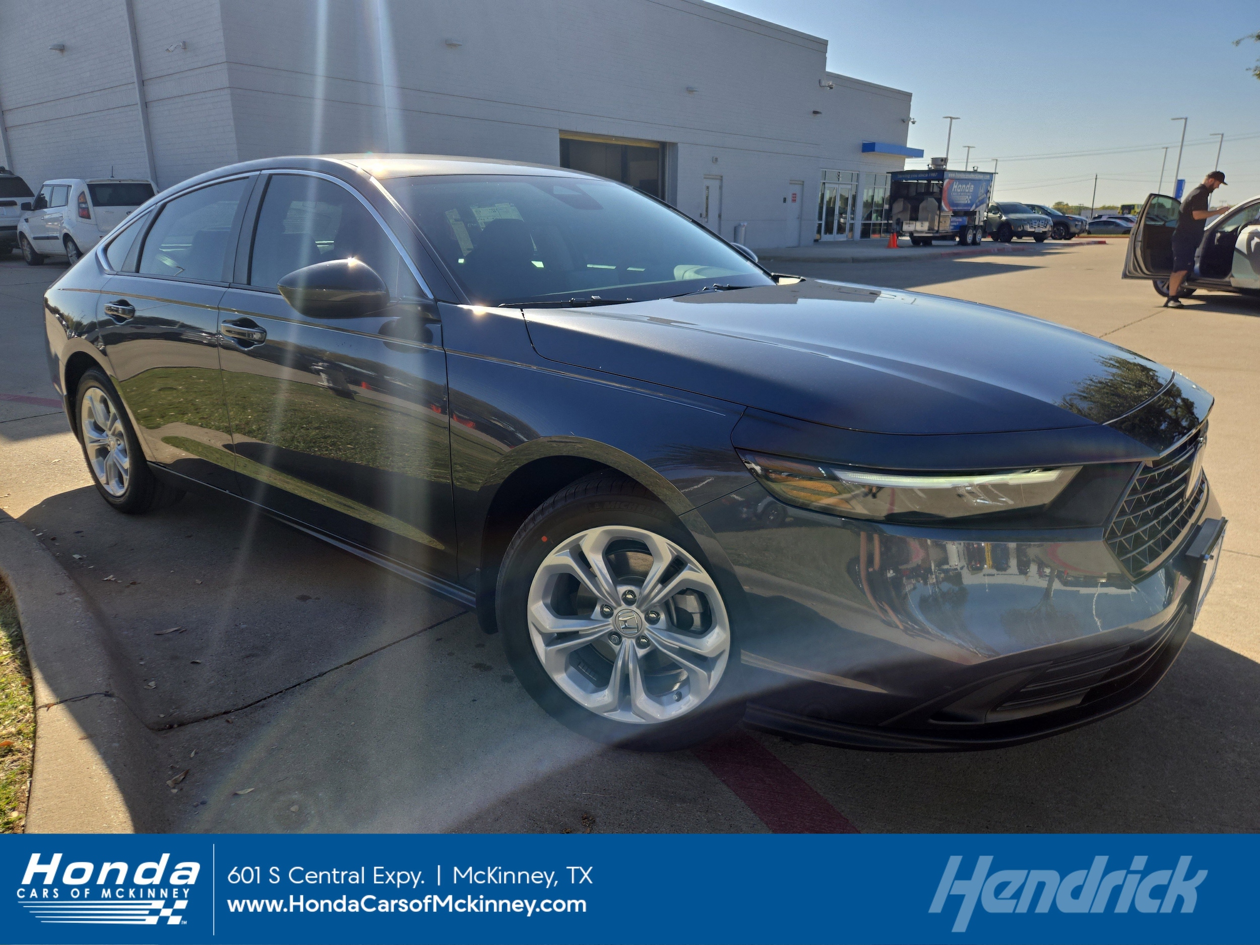 2025 Honda Accord LX's photo