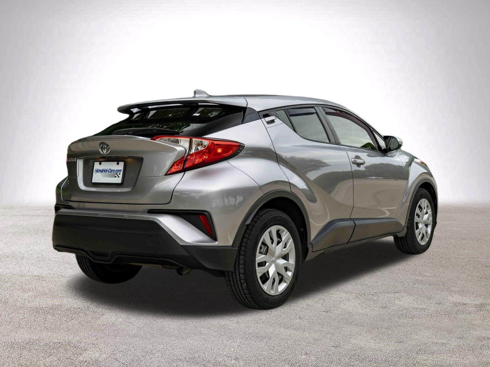 2020 Toyota C-HR LE photo 3