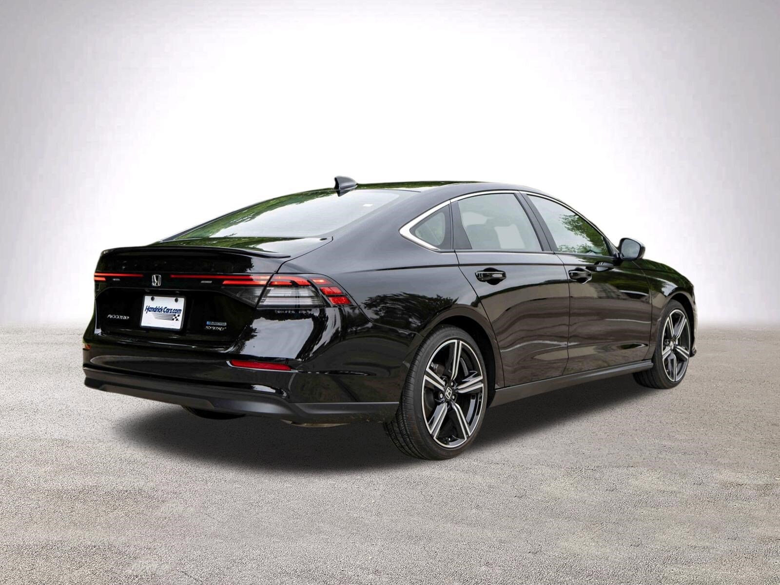 2025 Honda Accord Hybrid Sport photo 3