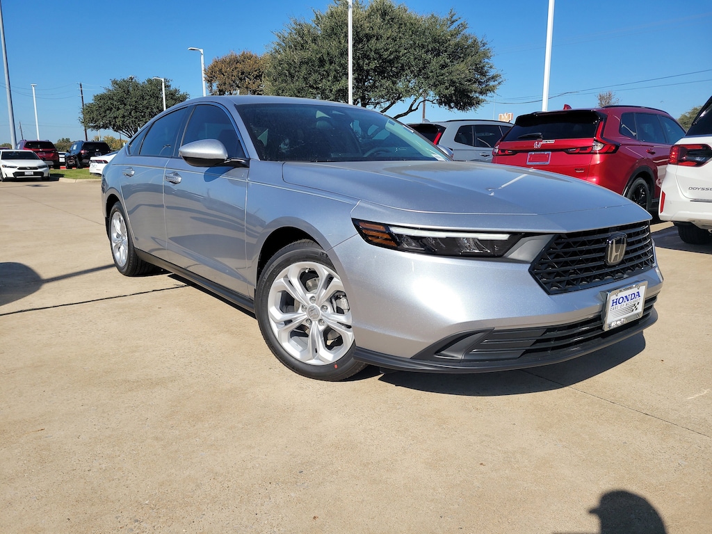 New 2025 Honda Accord LX Sedan