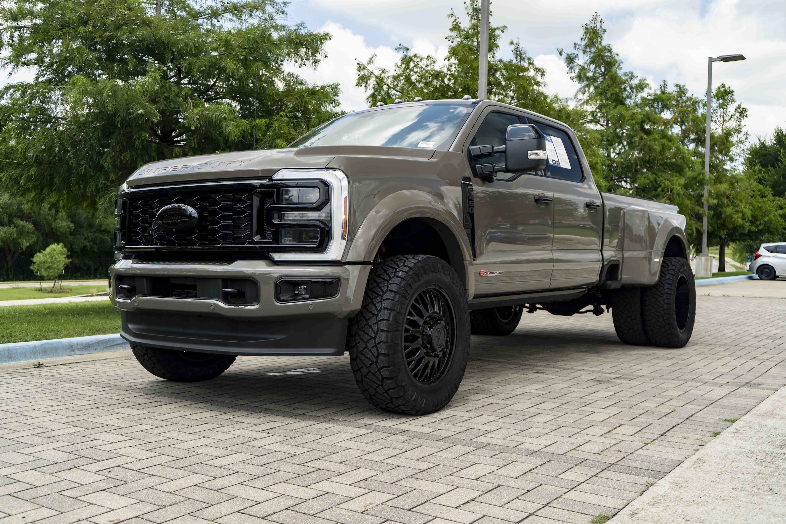 Ford Super Duty F-450 DRW Platinum
