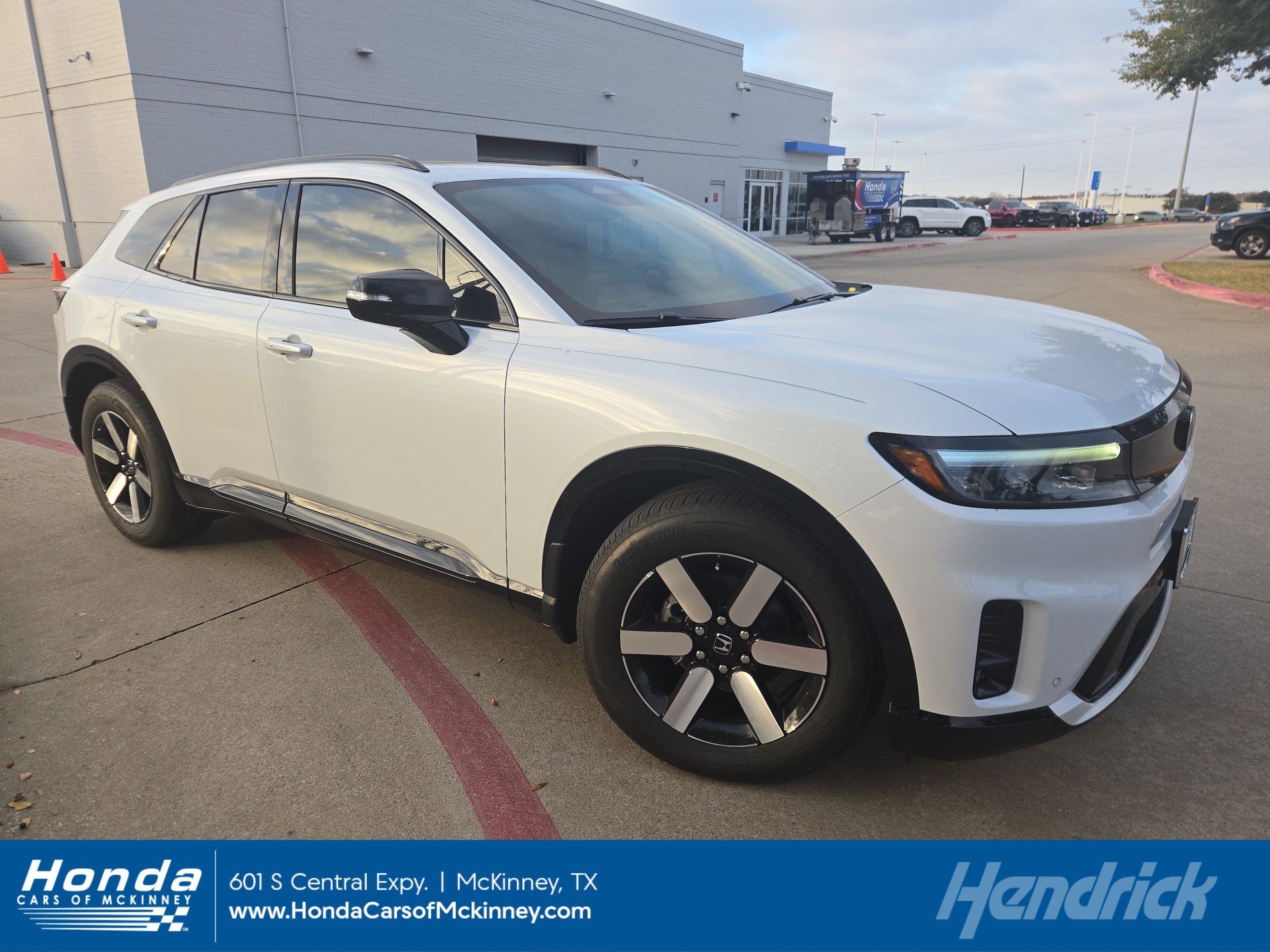 2026 Honda Prologue Touring's photo