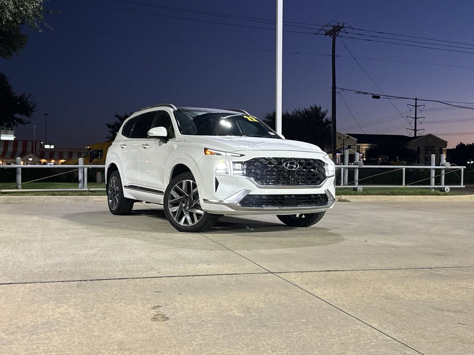 Used 2022 Hyundai Santa Fe Calligraphy with VIN 5NMS5DAL8NH373255 for sale in Mckinney, TX