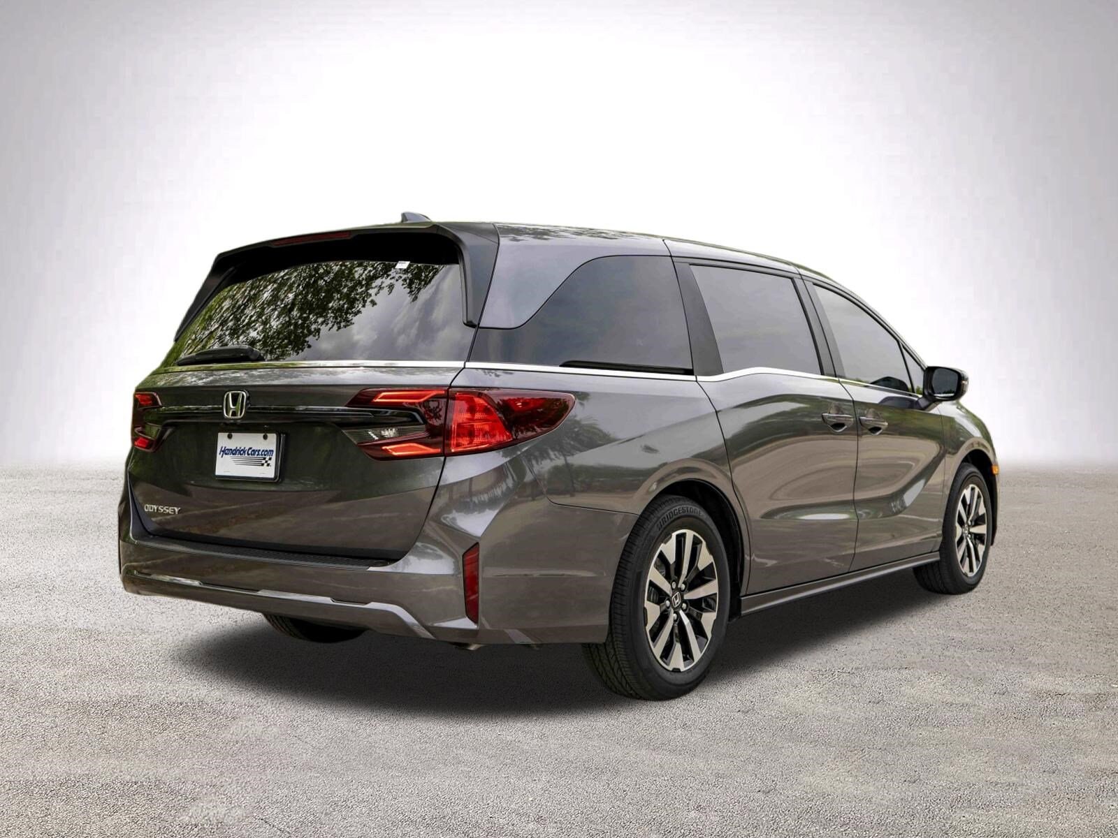 2026 Honda Odyssey EX-L photo 3