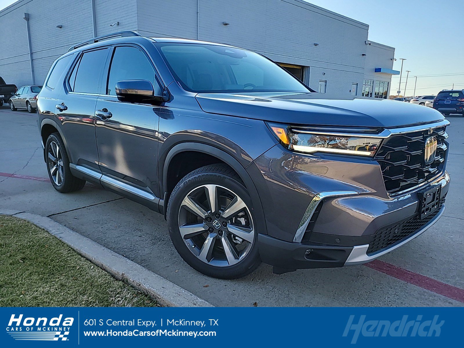 2025 Honda Pilot Elite's photo