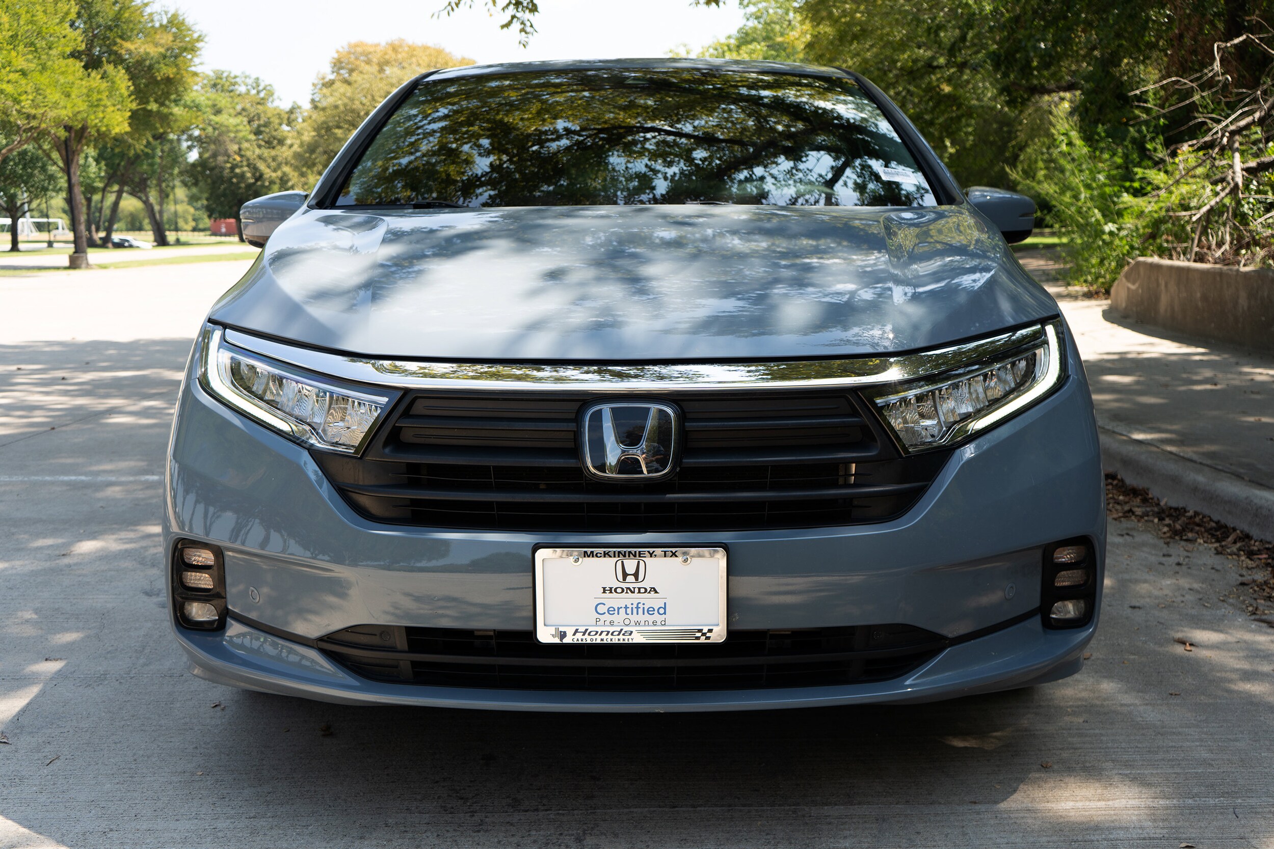 2023 Honda Odyssey Elite photo 2