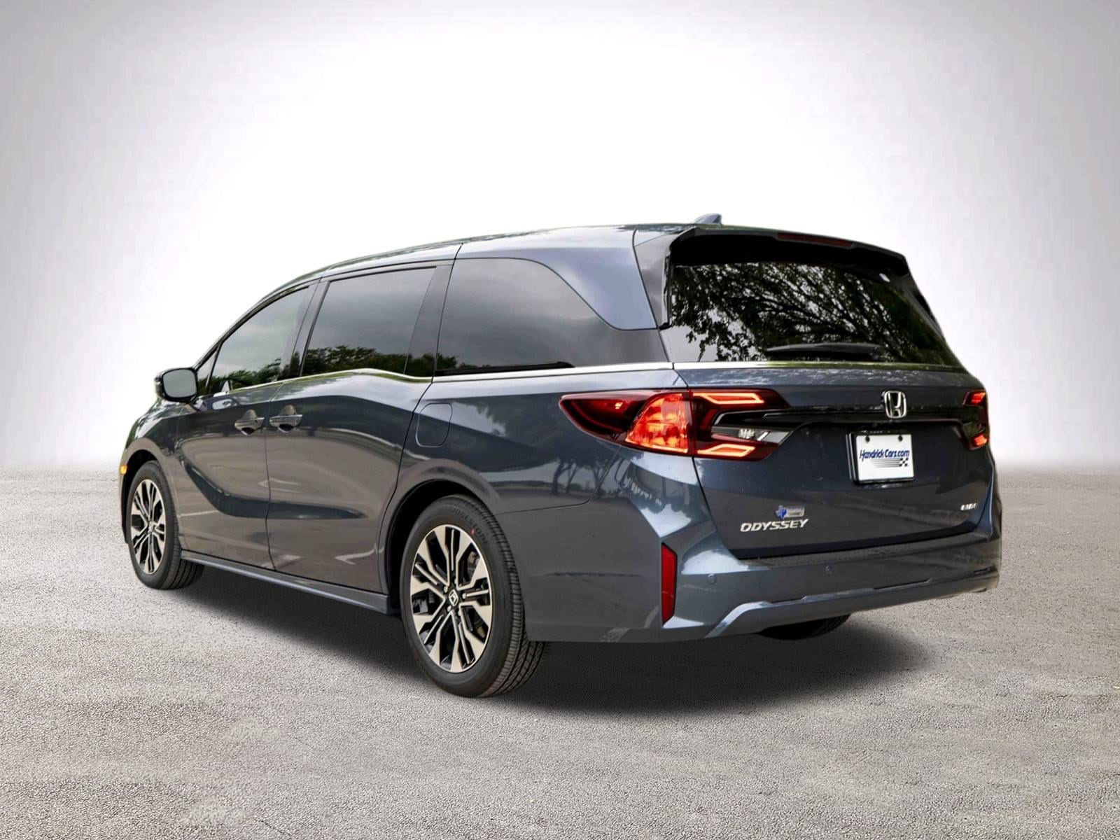 2026 Honda Odyssey Elite photo 5