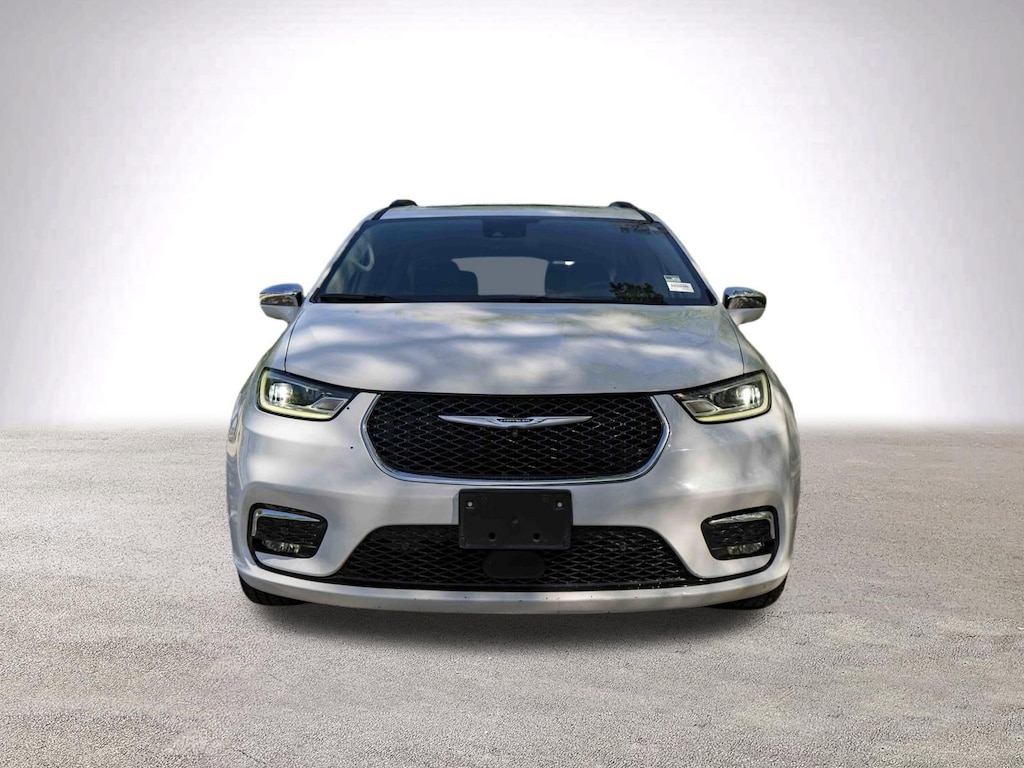 Used 2022 Chrysler Pacifica Limited Minivan