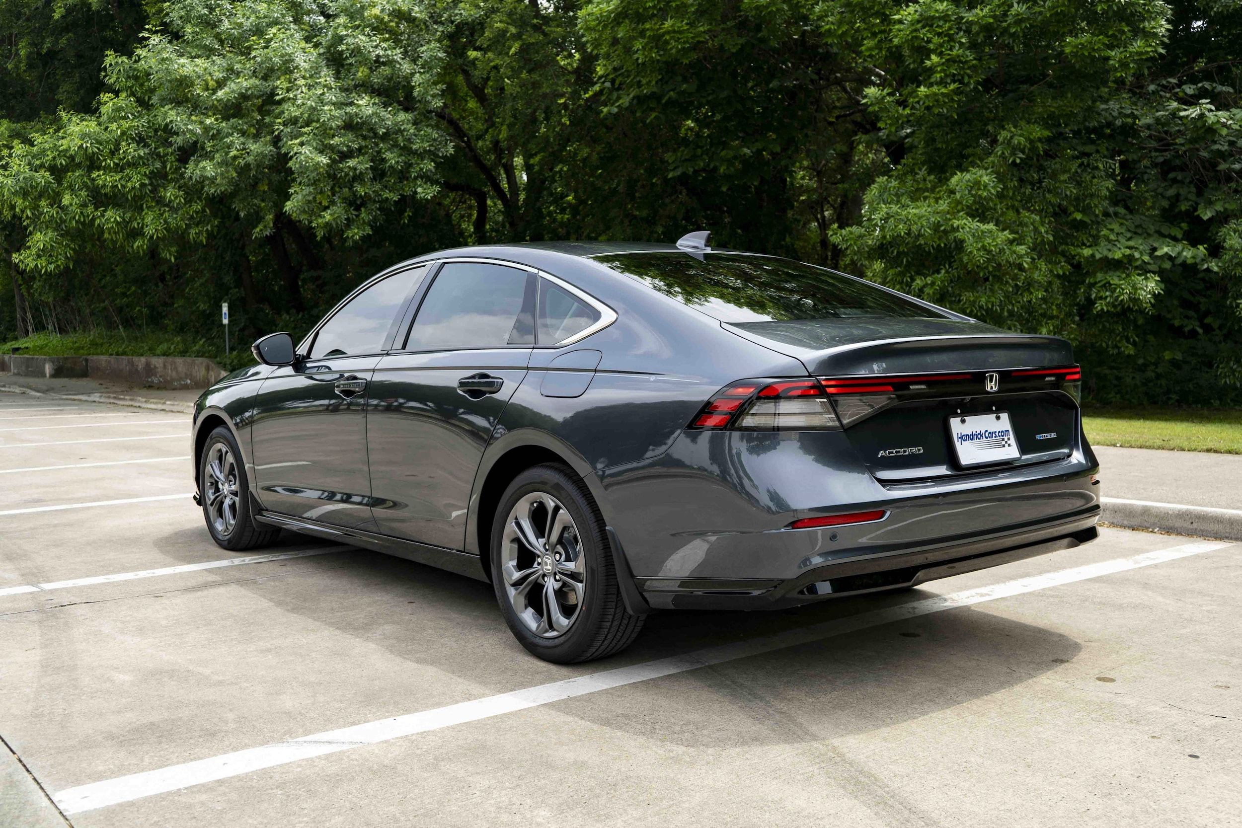 2026 Honda Accord Hybrid EX-L photo 5