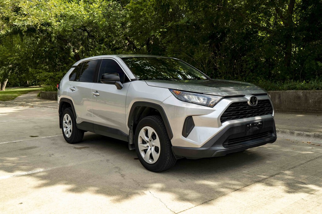 Used 2022 Toyota RAV4 LE SUV