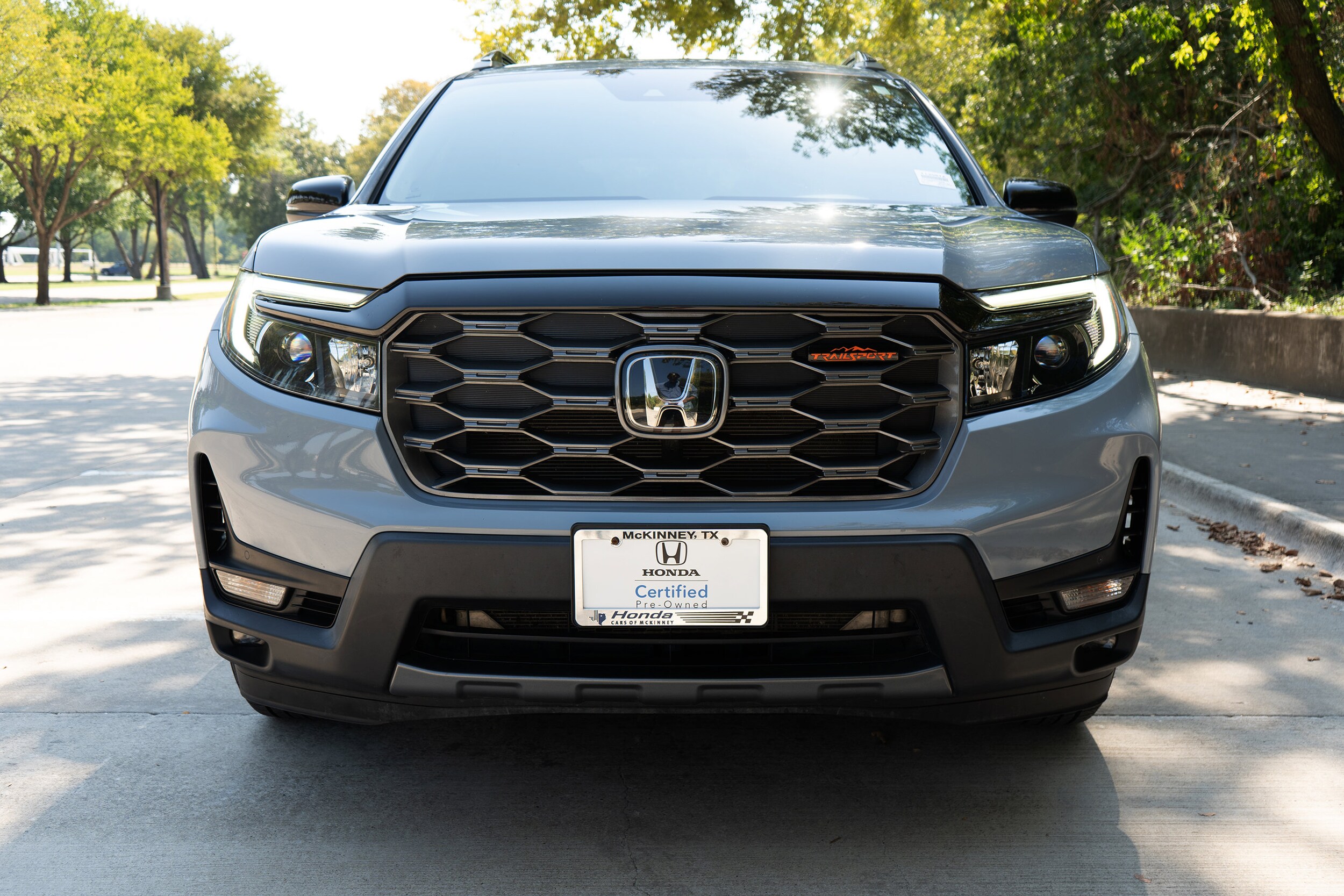 2022 Honda Passport TrailSport photo 2
