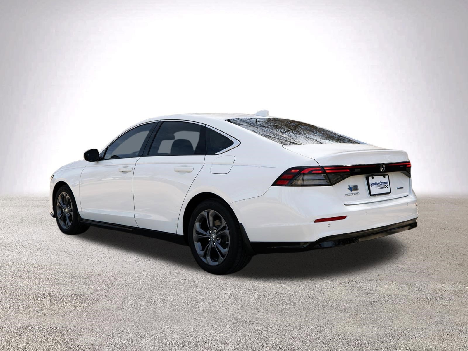 2025 Honda Accord Hybrid EX-L photo 5