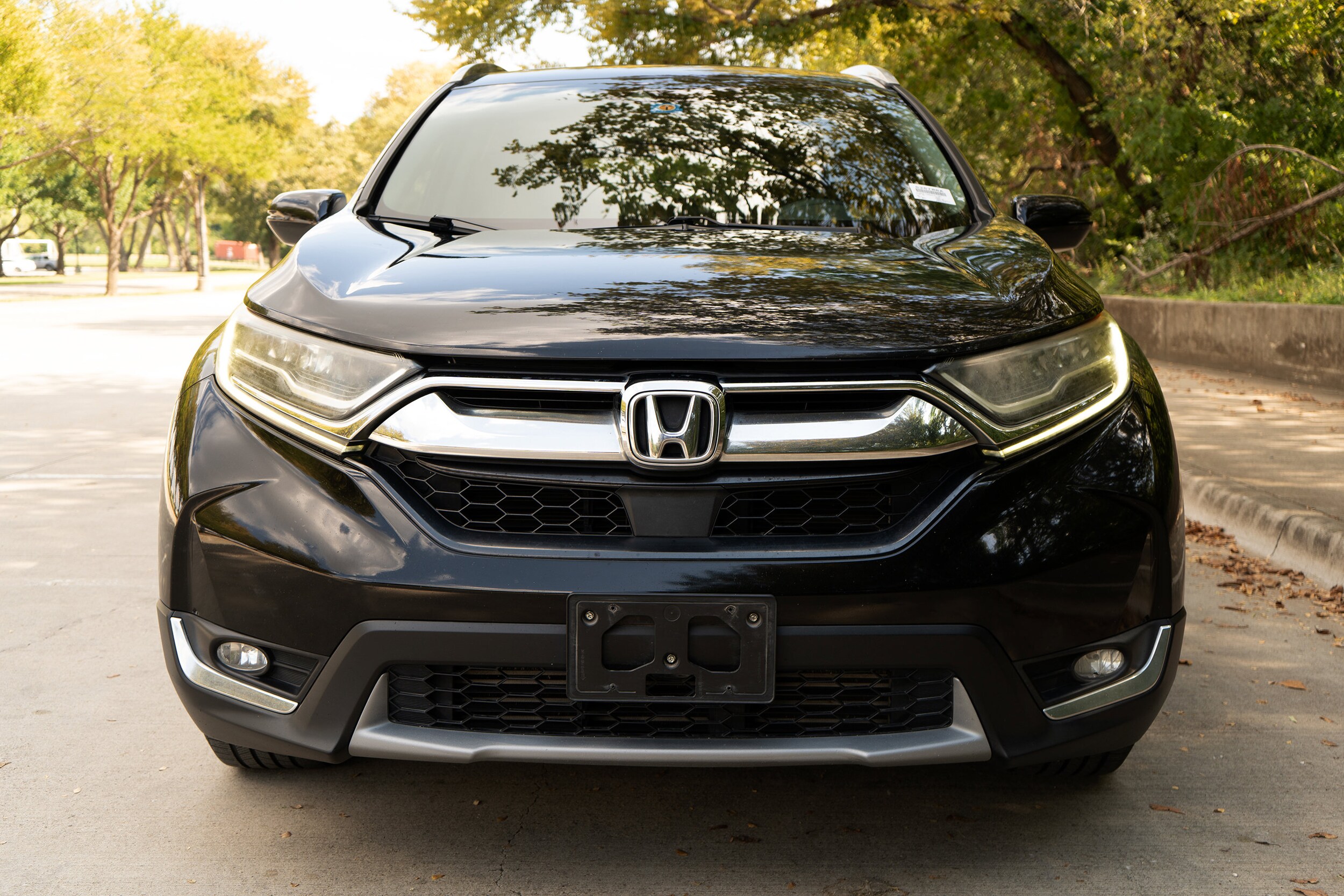 2017 Honda CR-V Touring photo 3