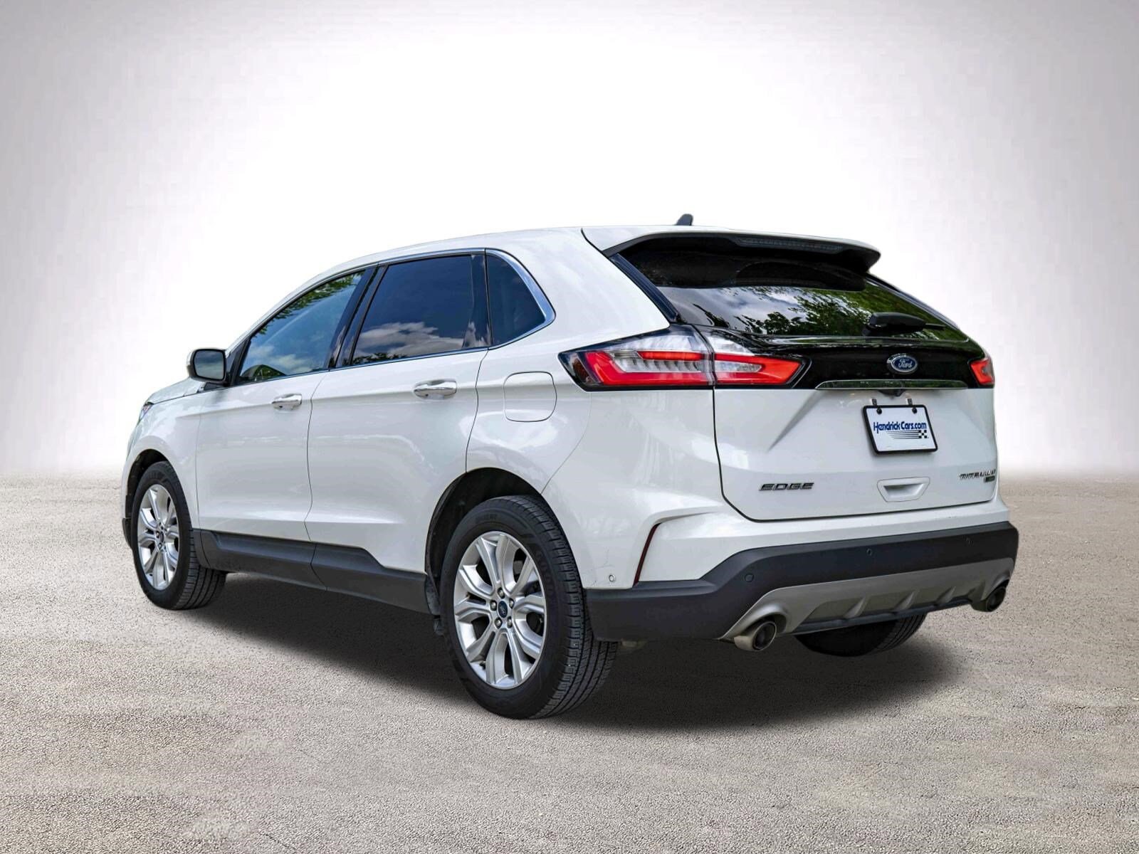 2020 Ford Edge Titanium photo 5