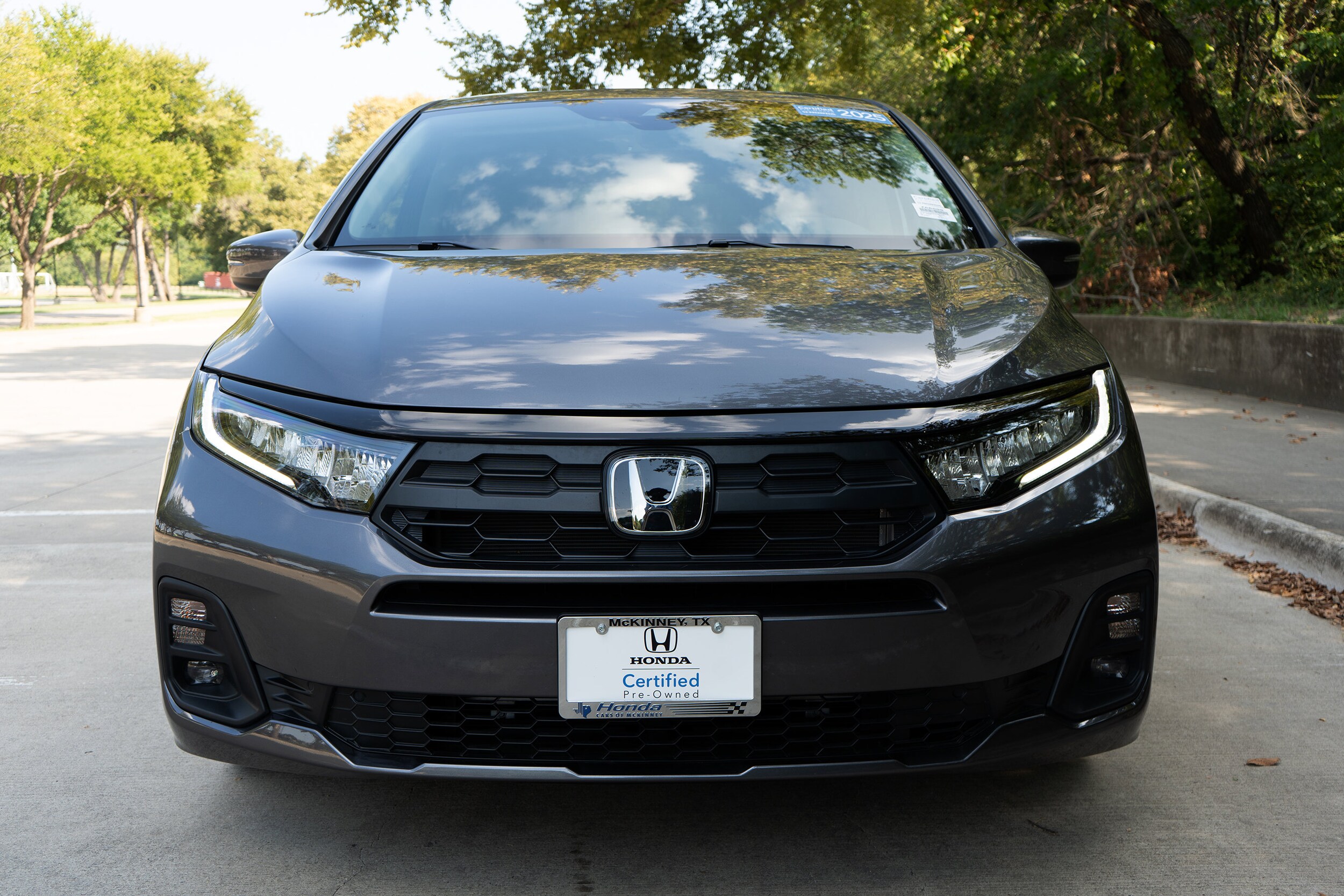 2025 Honda Odyssey EX-L photo 2