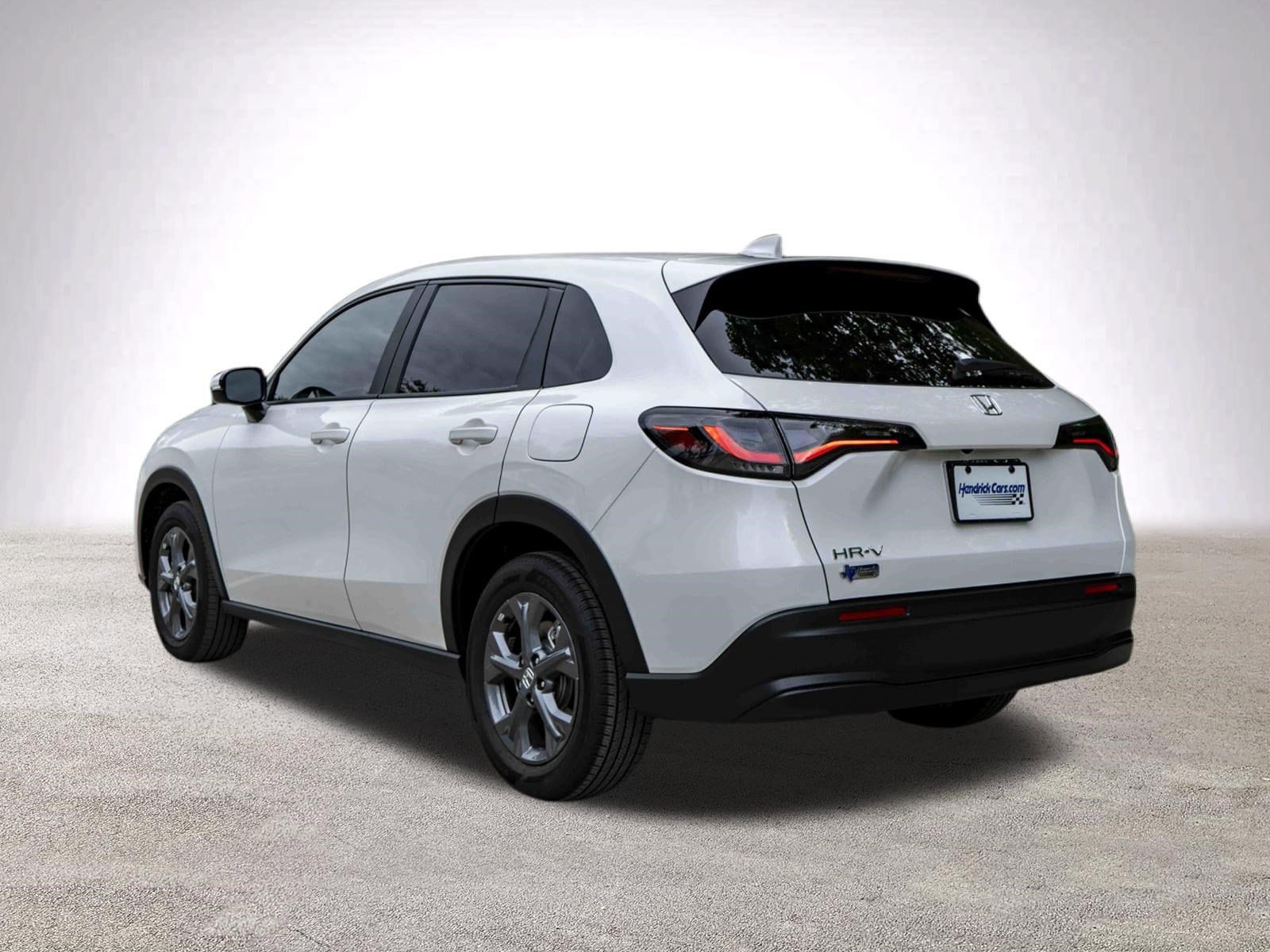 2026 Honda HR-V LX photo 5