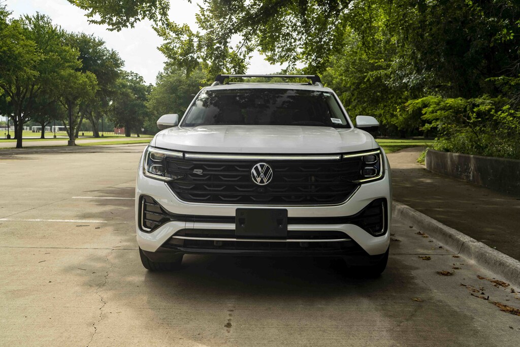 Used 2024 Volkswagen Atlas 2.0T SEL Premium R-Line SUV
