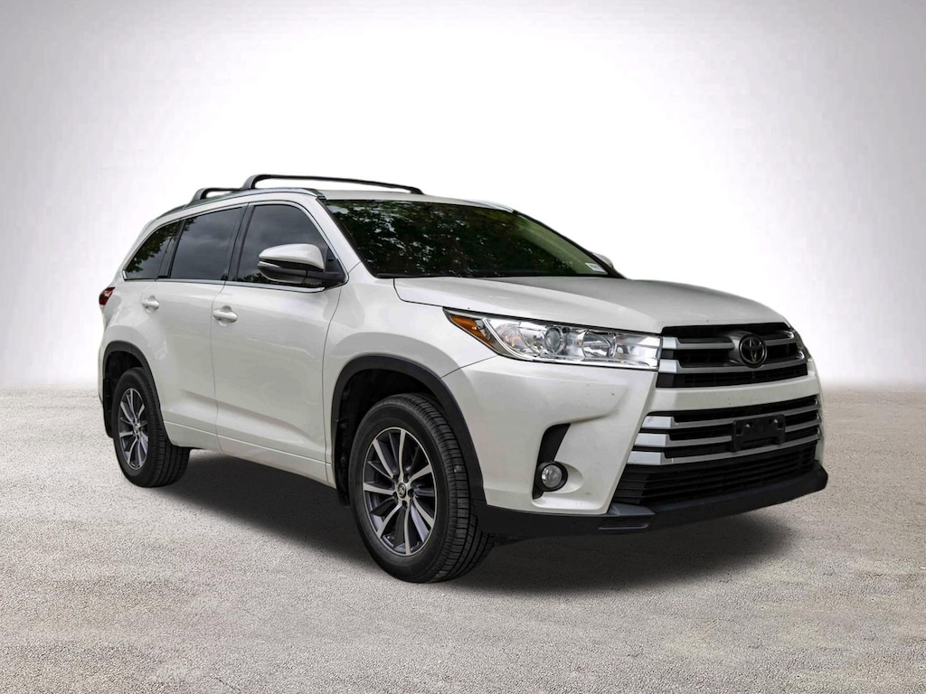 Used 2018 Toyota Highlander XLE SUV