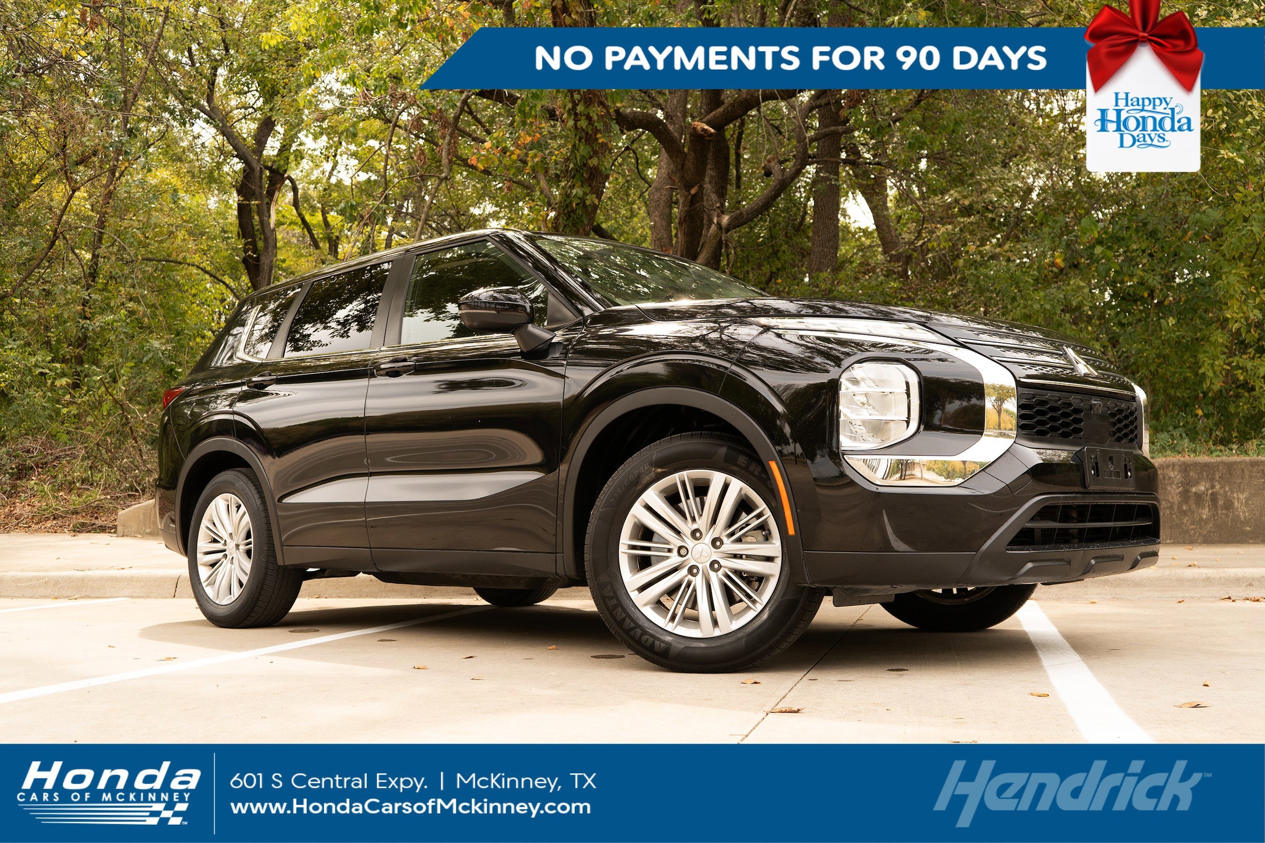 2022 Mitsubishi Outlander ES's photo