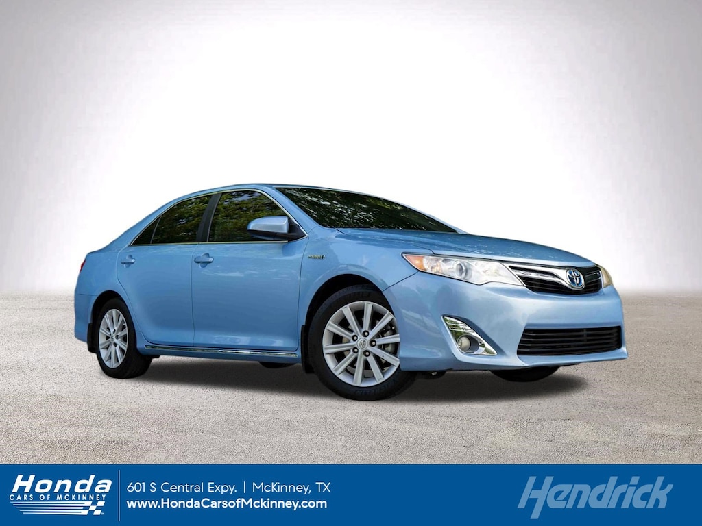 Used 2012 Toyota Camry Hybrid XLE Sedan