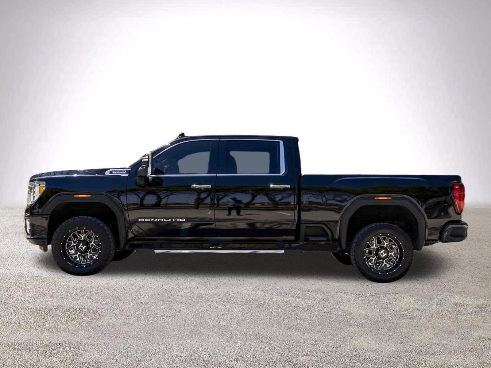 2022 GMC Sierra 3500HD Denali photo 4