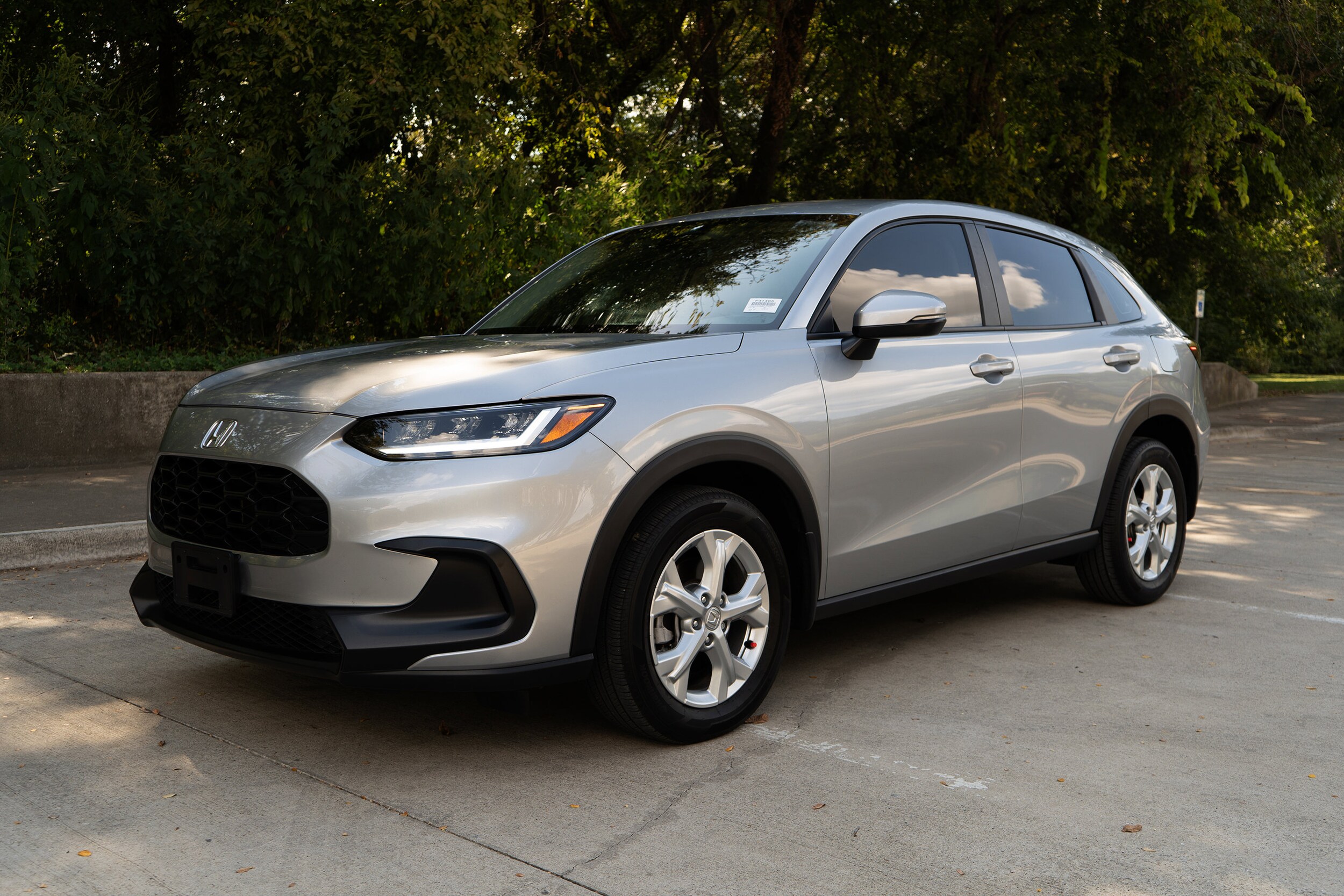 2025 Honda HR-V LX photo 2