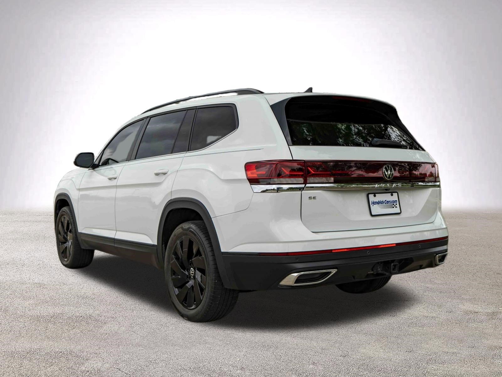 2024 Volkswagen Atlas 2.0T SE w/Technology photo 5
