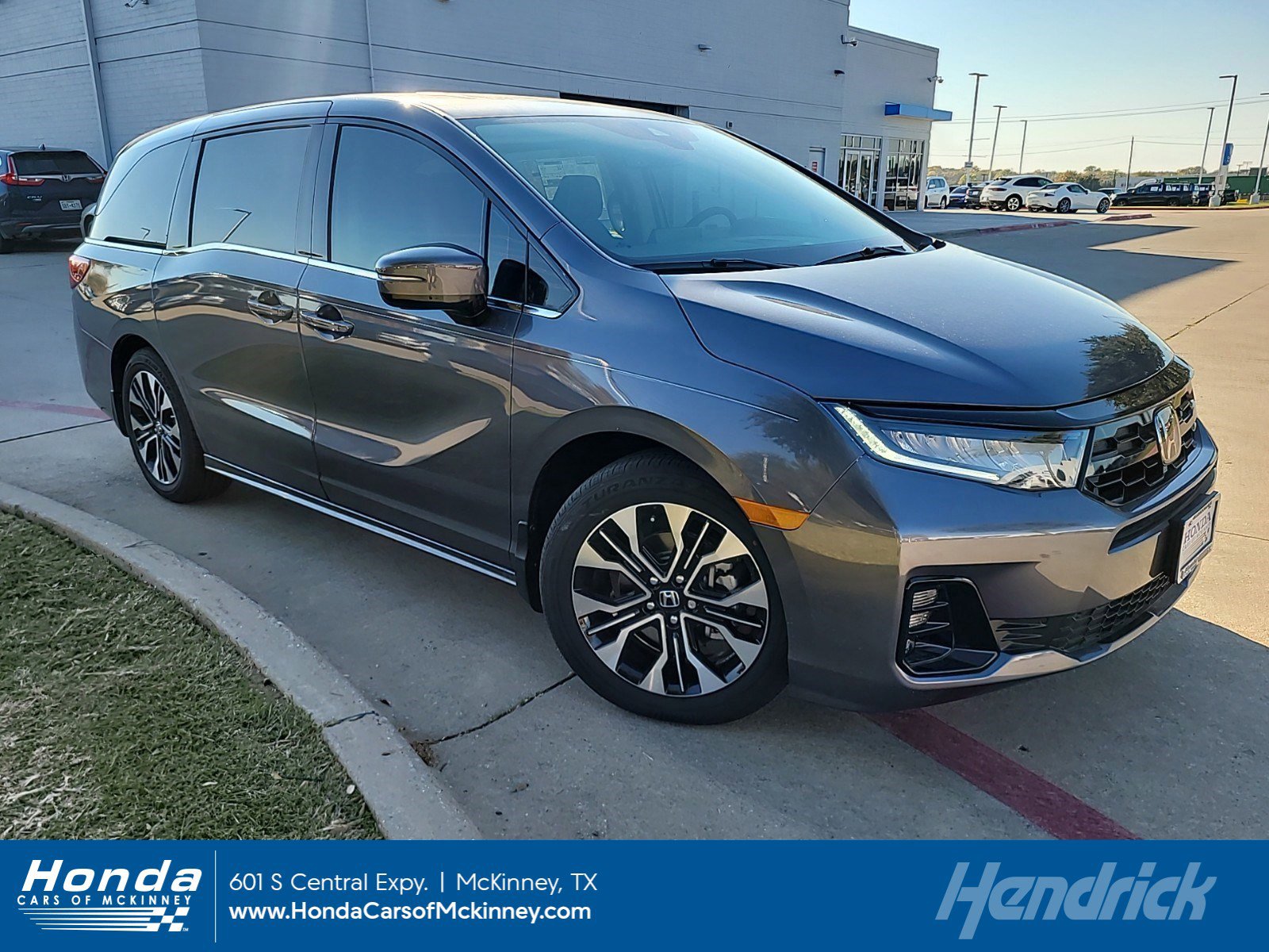 2026 Honda Odyssey Elite's photo